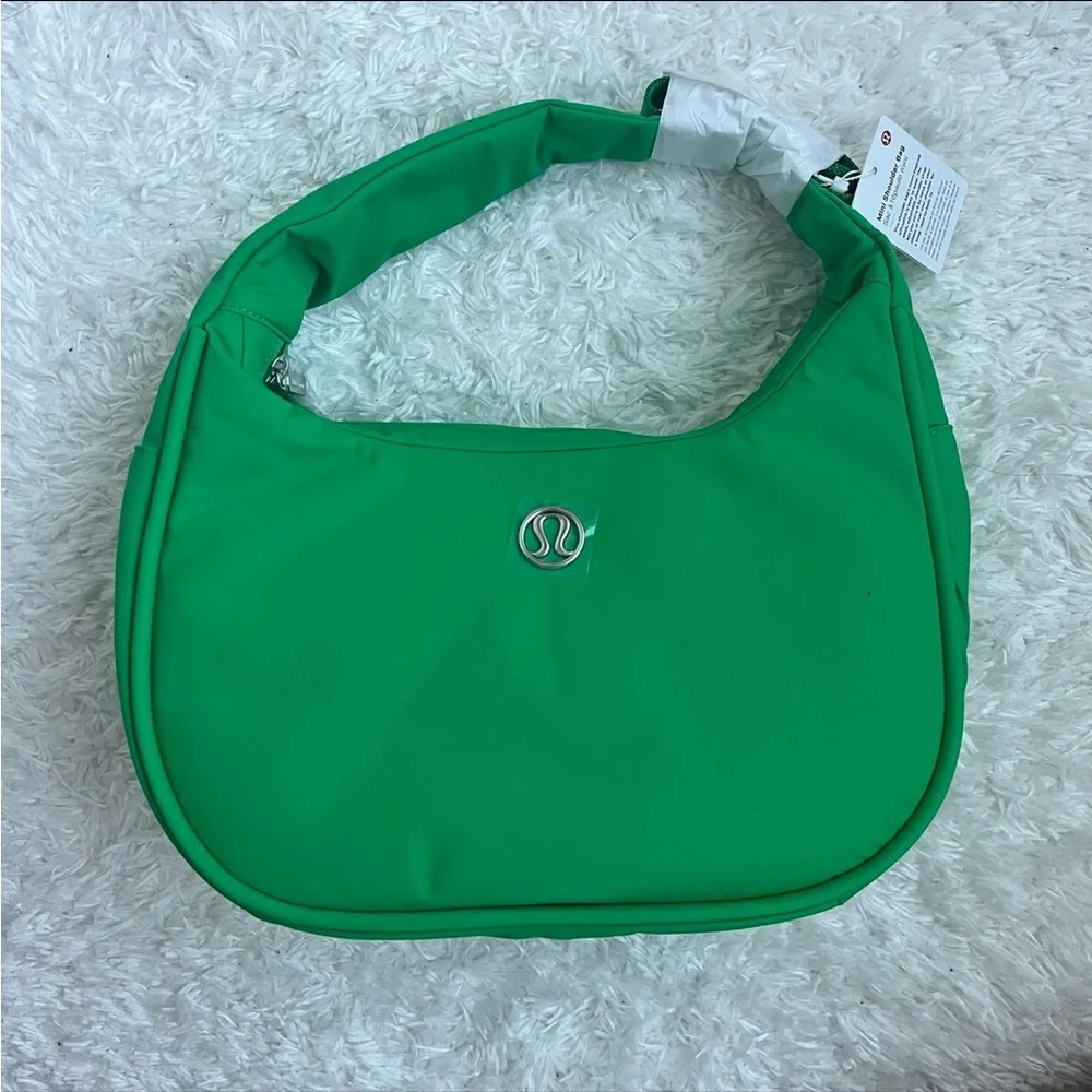 Lululemon green punch mini shoulder bag new with tags - Picture 1 of 4
